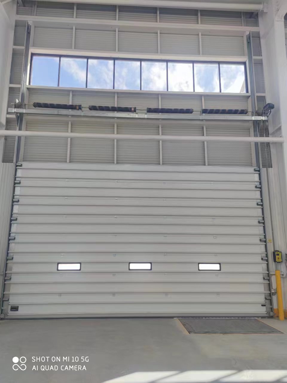 工業(yè)提升門、滑升門-興德門業(yè)